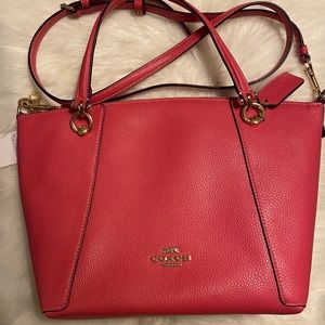 NWT Coach Handbag in Strawberry Haze